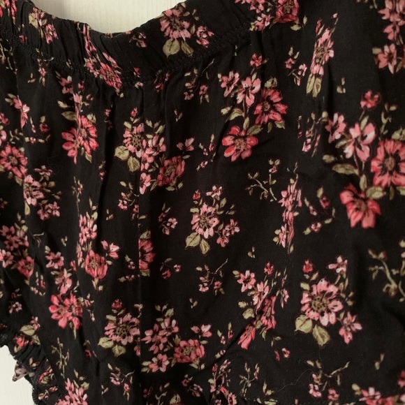 forever 21 floral shorts - Picture 2 of 2